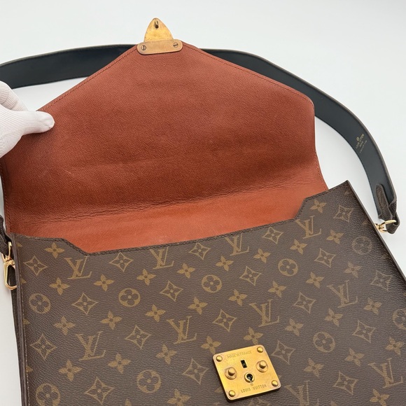 Louis Vuitton Monogram Porte Documents Senateur With Strap – Brown - Picture 3 of 11